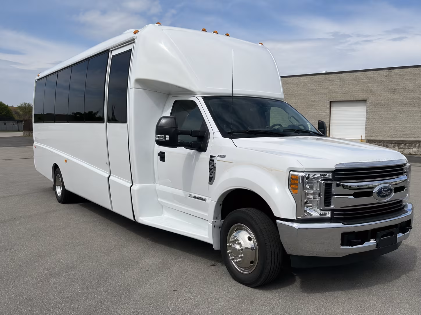 fort myers airport transportation onboard seating