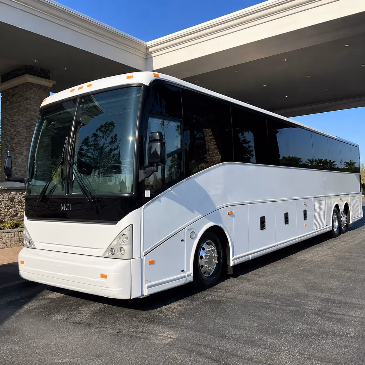 fort myers bus rental service area