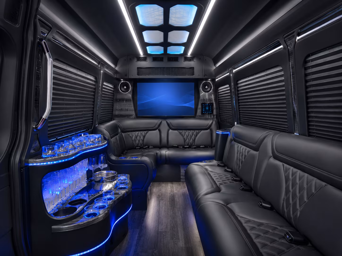 get online pricing for long distance bus rentals in fort myers in under 30 seconds